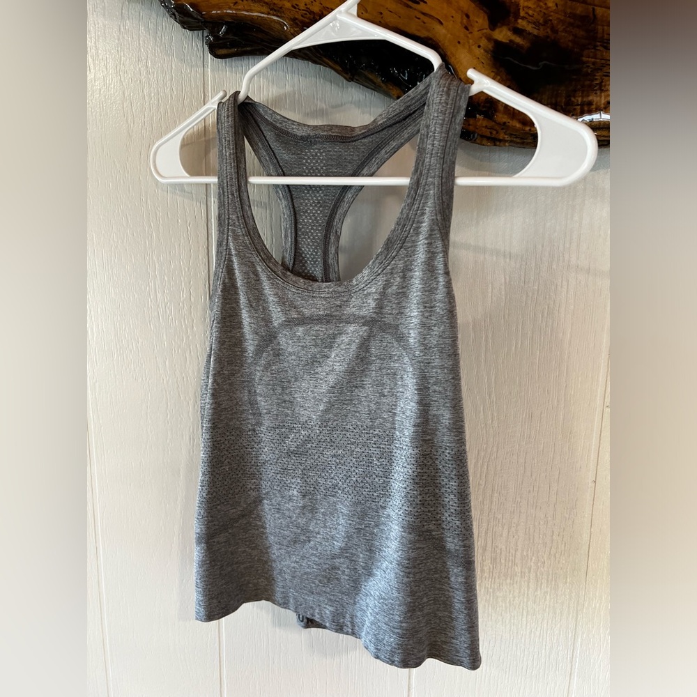 Lululemon swiftly tank 6 crop